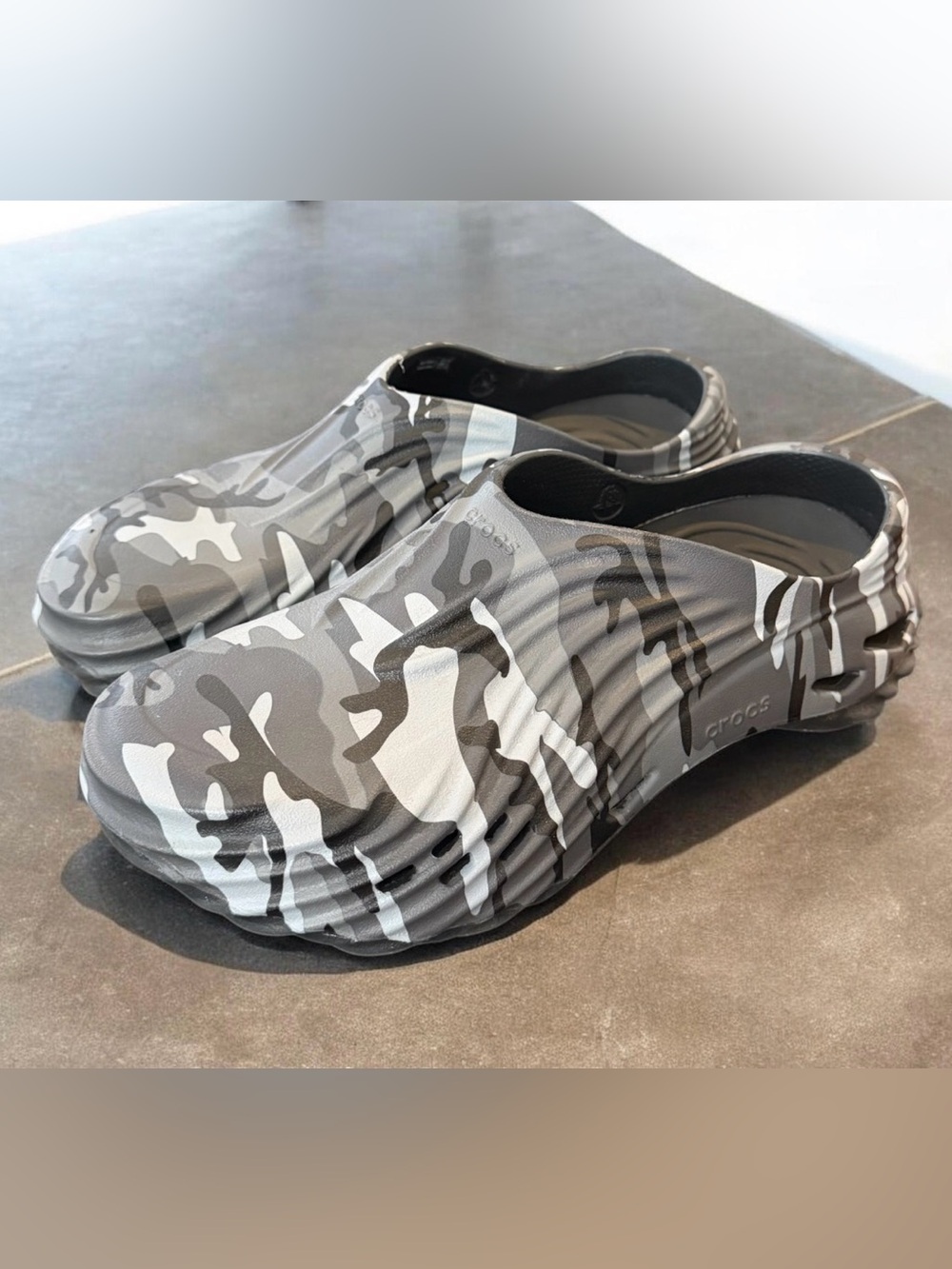 Crocs Echo Camo Wave Men’s Clog Black/Slate Grey Size 11